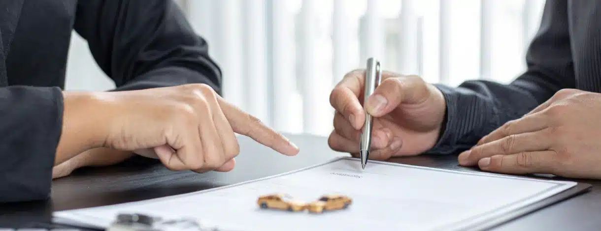 Versicherungen und Finanzen