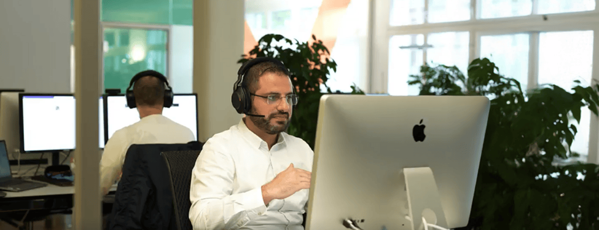 What does it cost to keep outdated software (Le...